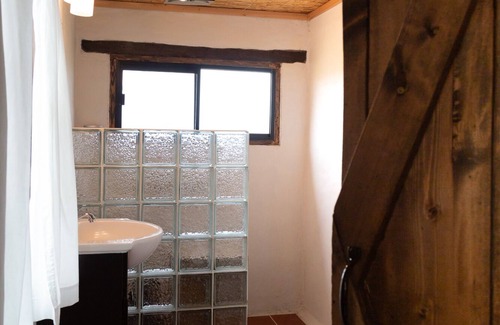 Terlingua Hotel | Discover Mimi's Bunkroom Near Big Bend National Park