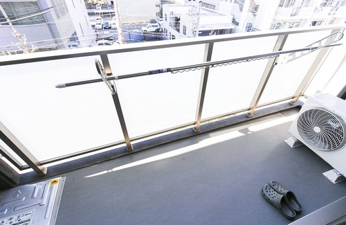 Higashi Ward Apartment | Stylish Mina Aoi Apartment: Family-Friendly with Kitchen