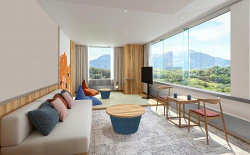 Yunokoya Onsen Resort | Discover Minakami Kogen Hotel 200: Pool & Spa Retreat