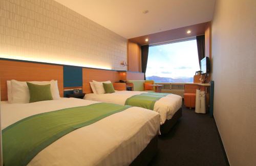 Yunokoya Onsen Resort | Discover Minakami Kogen Hotel 200: Pool & Spa Retreat