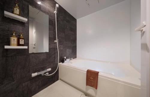 Minamisenba Apartment | Minamisenba Crystal Plaza - Vacation STAY 75778v