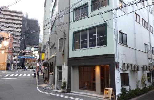 Sannomiya House | Comfortable Stay at Minato Hutte with Breakfast Included
