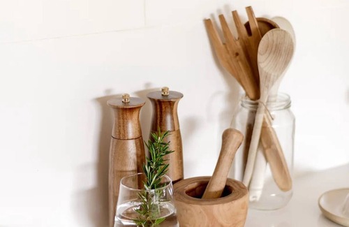 Dicky Beach House | Serene Mindful Abode @ Dicky Beach with Ocean Views