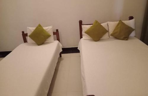 Anuradhapura House | Family-Friendly Mindi Guest with Kitchen & Top Ratings