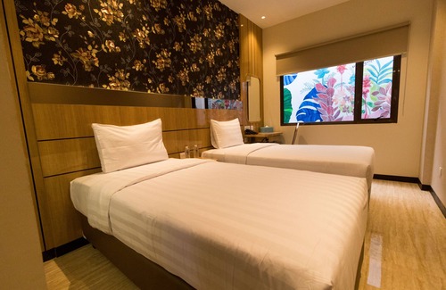 Bandung Hotel | Top-Rated Mine Home Hotel by Sovia with Pool & Spa