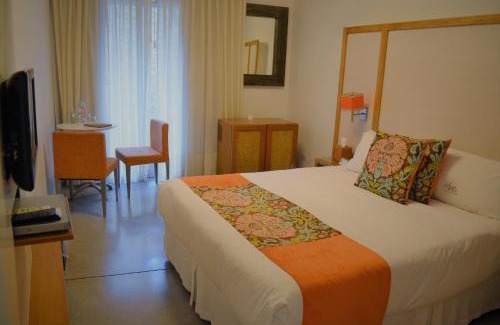 Palermo Hotel | Mine Hotel: Guest Rated 9/10 with Pool & Family-Friendly Perks