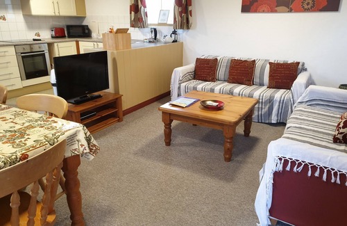 Redruth Cottage | Pet-Friendly Miner's Cottage in St Agnes, Cornwall - 10/10 Rating