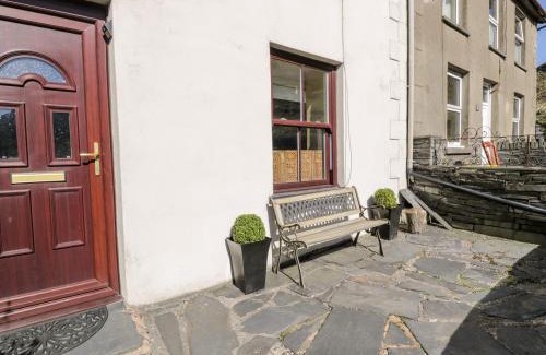Rhiwbryfdir House | Pet-Friendly Retreat at Miners Cottage – Rated 9/10 by Guests