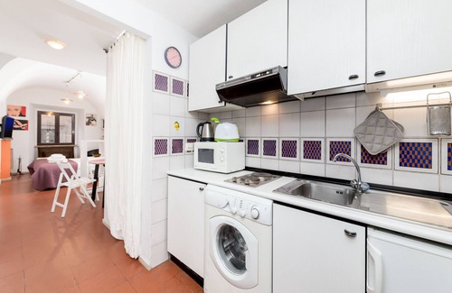 Rione IX Pigna Apartment | Stylish Minerva in Pantheon Apartment with Spa & Breakfast