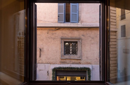 Rione IX Pigna Apartment | Stylish Minerva in Pantheon Apartment with Spa & Breakfast