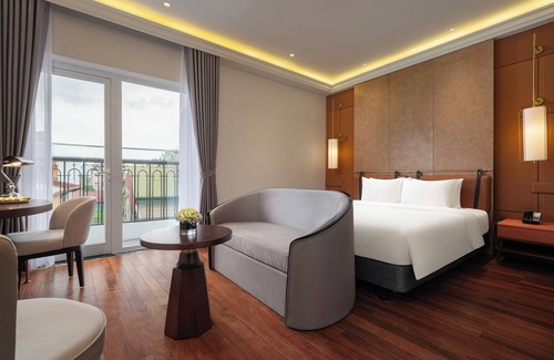Old Quarter Hotel | Explore Minerva Premium Hotel: 4-Star Stay with Spa & Dining