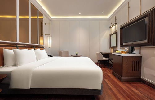 Old Quarter Hotel | Explore Minerva Premium Hotel: 4-Star Stay with Spa & Dining
