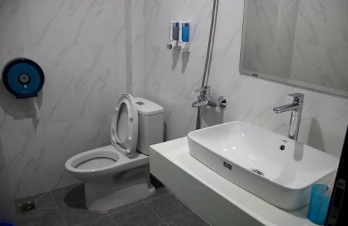 Tu Liem Hotel | Budget-Friendly Minh Quân Hotel HN with Family Amenities