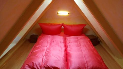 Rantum House | Cozy Mini Beach House with Breakfast & Pet-Friendly Stays