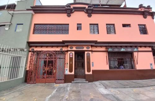 Pueblo Libre Apartment | Cozy Mini Apartment in Historic Center of Pueblo Libre