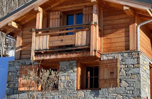 Saint-Francois-Longchamp Ski Chalet | Cozy Mini Duplex in a Family-Friendly Chalet Retreat