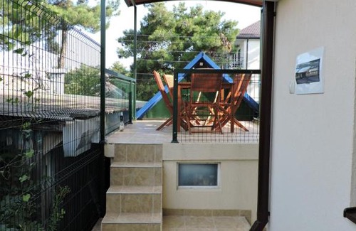 Gelendzhik Hotel | Cozy Mini Gostińica: Pet-Friendly Stay with Kitchen Access