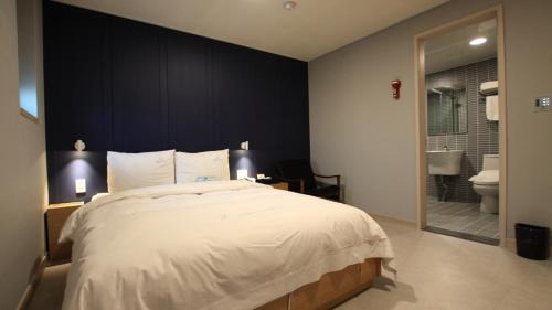 Gyeongju Hotel | Top-Rated Mini Hotel 141: Family-Friendly & Accessible Stay
