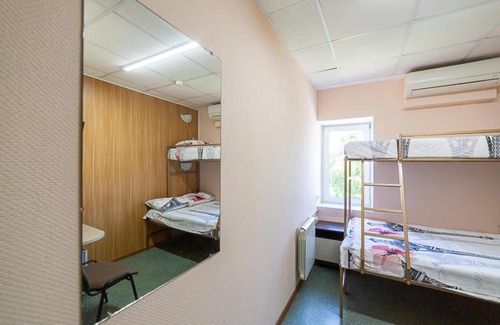Zlatoust Hotel | Pet-Friendly Comfort at Mini Hotel Berezka with Hot Tub