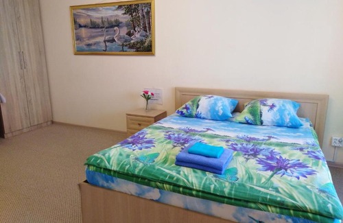 Yekaterinburg Hotel | Cozy Mini Hotel Four Rooms with Kitchen & Wheelchair Access