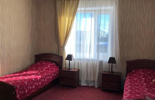 Zhidilovskiy Hotel | Budget-Friendly Mini-Hotel Gloria with Pool and Hot Tub