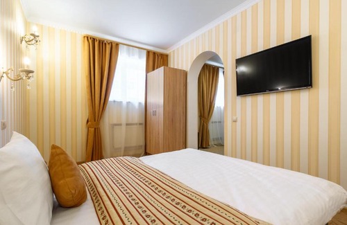 Gorki-10 Hotel | Comfortable Mini-Hotel GRC-Gorki 10 with Breakfast & Kitchen