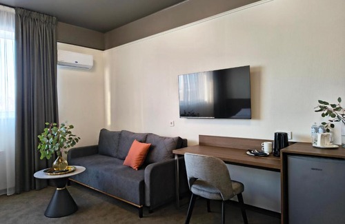 Lesniki Hotel | Budget-Friendly Mini Hotel on Brovarskaya with Pool & Dining