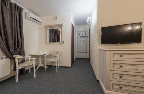 Petrovskoye Hotel | Cozy Mini Hotel Ryleev: Family-Friendly with Breakfast Included
