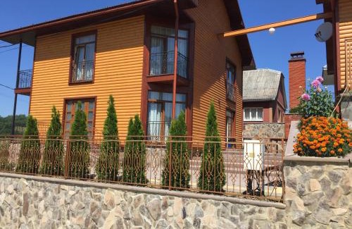 Polyana Hotel | Child-Friendly Mini Hotel Solnce Karpat with Kitchen Access