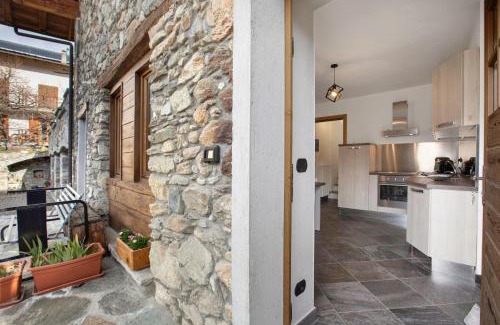 La Cretaz-Roisan Apartment | Guest Rated: Mini House - Roisan cir 0009 Awaits You