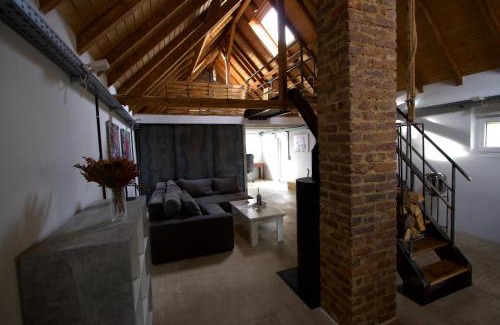 Mechernich Apartment | Pet-Friendly Mini-Loft with Ocean View in Voreifel