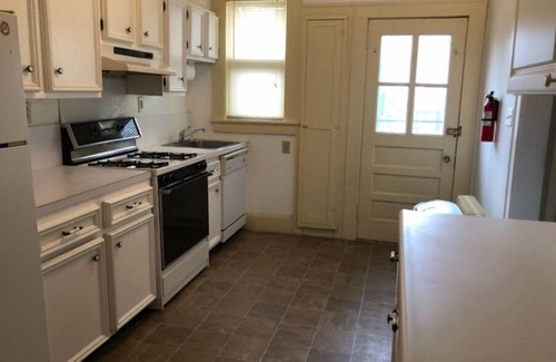 Plainfield Apartment | Cozy Three-Bedroom Mini Mansion with Ocean Views