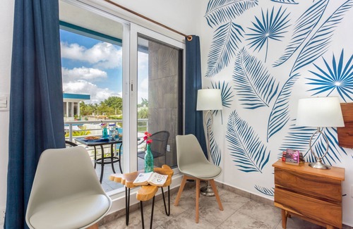 Colonia Centro Villa | Oceanfront Retreat: Free H2O, Organic Coffee & 10/10 Rating