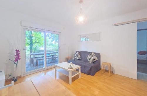 Morieres-les-Avignon Apartment | Mini Villa Vivi proche Avignon