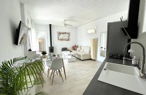 Chiclana de la Frontera House | Peaceful Minichalets el Molino: Nature, Privacy & Comfort