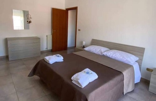 Cosenza Apartment | Minimal apartment in the city center
