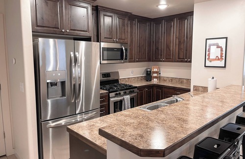 Moab South Valley House | Modern 2 Bedroom Retreat with Pool Near Popular Parks