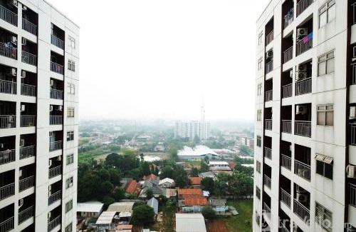 Serpong Apartment | Modern 2BR Serpong Greenview Apartment with Pool Access
