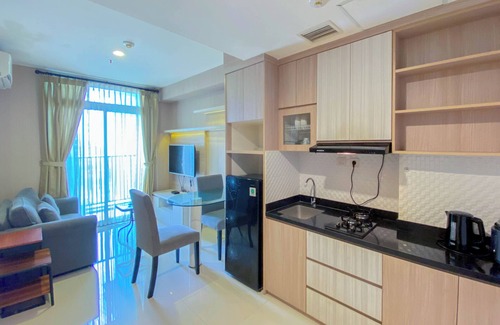 Ragunan Apartment | Cozy 1BR Apartment with Kitchen at Pejaten Park Residence