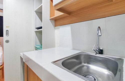 Semarang Apartment | Cozy Studio Retreat at Amartha View Apartment by Travelio