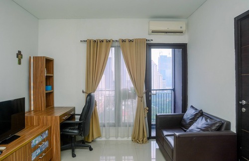 Senayan Apartment | Strategic 1BR Retreat with Pool at Tamansari Semanggi