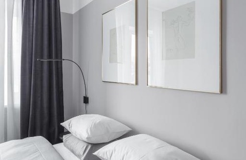 Siauliai Apartment | Stylish Apartment & Studio with Hot Tub and Fireplace