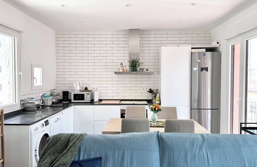 Castello de la Plana Apartment | Serene Retreat: Ideal for Couples and Small Families