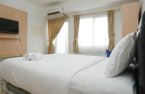 Depok Apartment | Tranquil Park View Studio Apartment Steps from the Mall