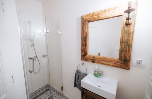 Baile Tusnad Apartment | Pet-Friendly Retreat at Miniszteri Villa - Rated 8.6/10