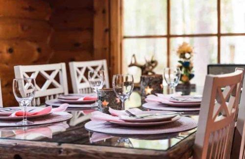 Loppi Ski Chalet | Beautiful Retreat with Hot Tub and Private Beach Access