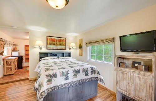 Allenspark Apartment | Cozy Minnehaha Cabin in Allenspark Near Hiking Trails