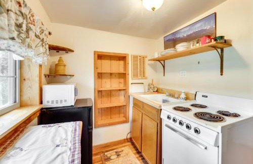 Allenspark Apartment | Cozy Minnehaha Cabin in Allenspark Near Hiking Trails