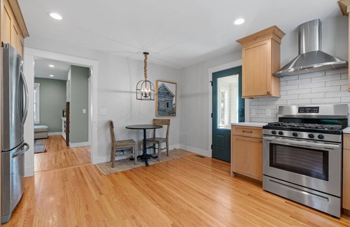 Chaska House | Enchanting MINNeSTAY Chaska near Paisley Park Awaits