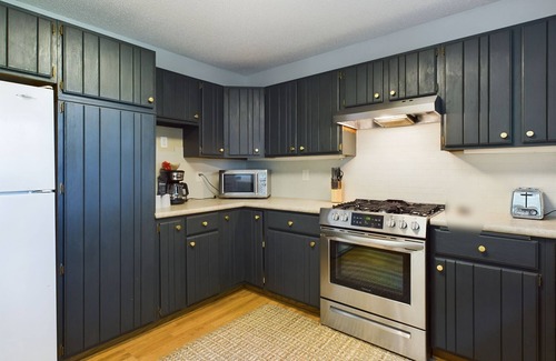 Chaska House | Discover Hazeltine Hideaway: Golf, Fire Pit & Spa Bliss